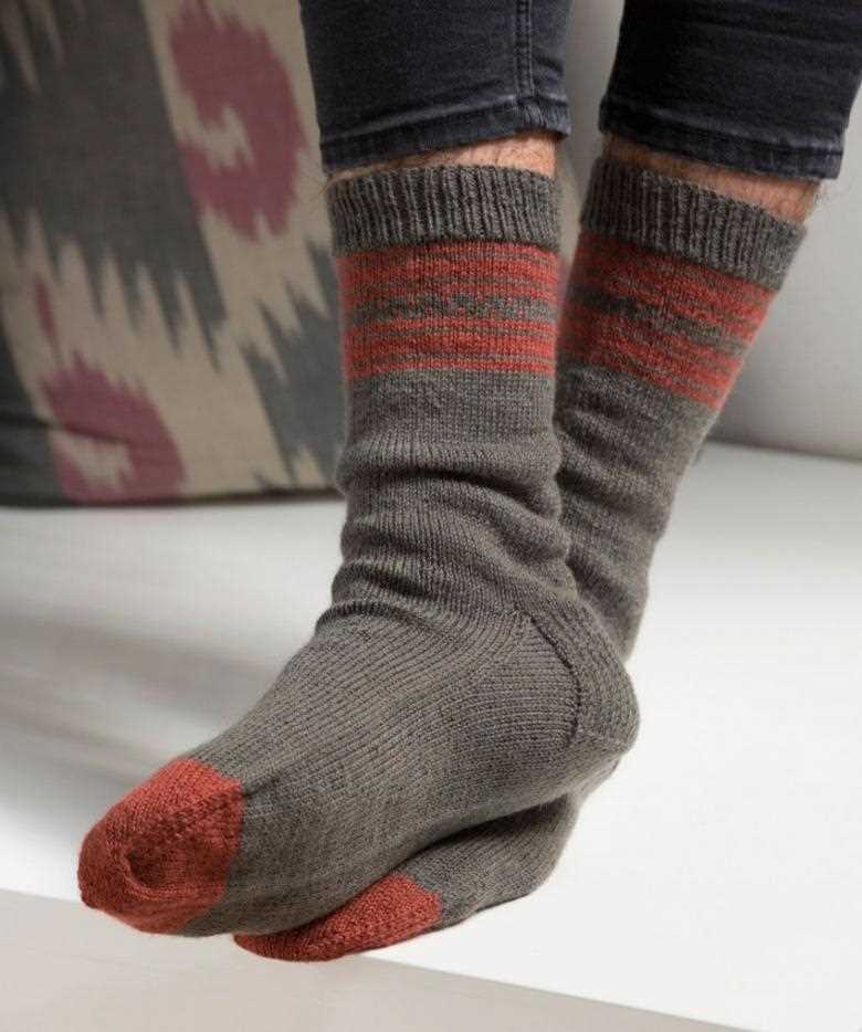 Men's sock pattern knitting