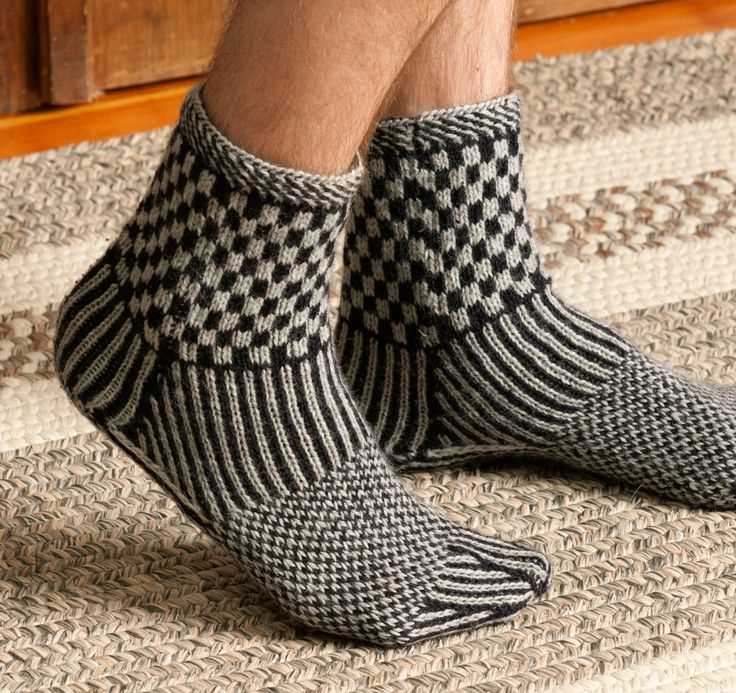 Men's sock pattern knitting