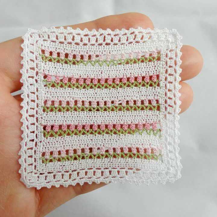 Mini knitting patterns