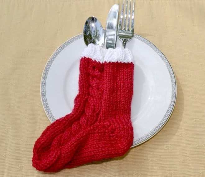 Mini stocking pattern knitting