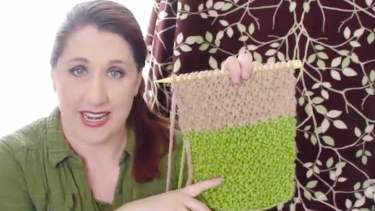 Moss stitch knit scarf pattern