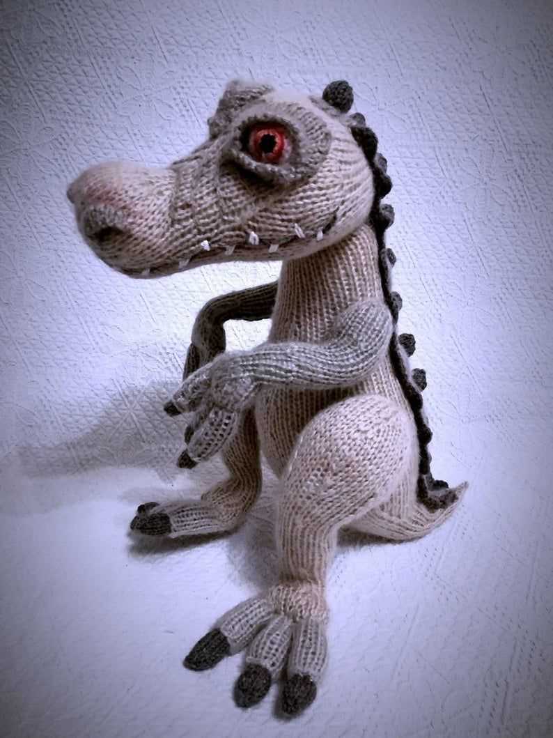Knitting pattern dinosaur