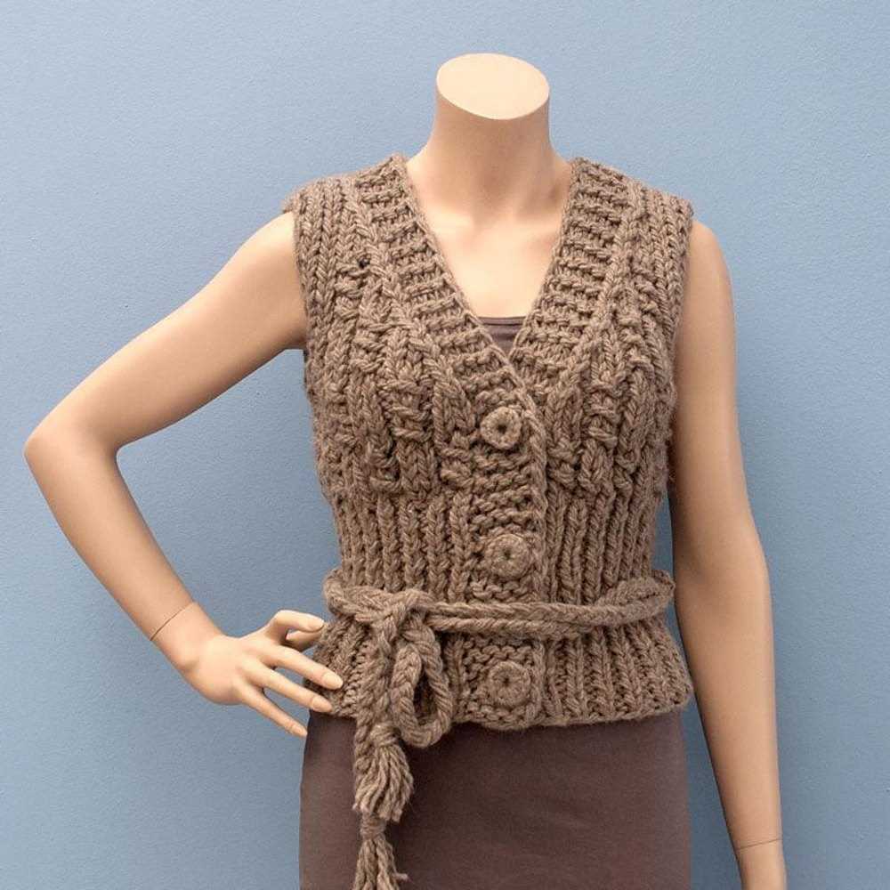 Chunky wool vest knitting pattern
