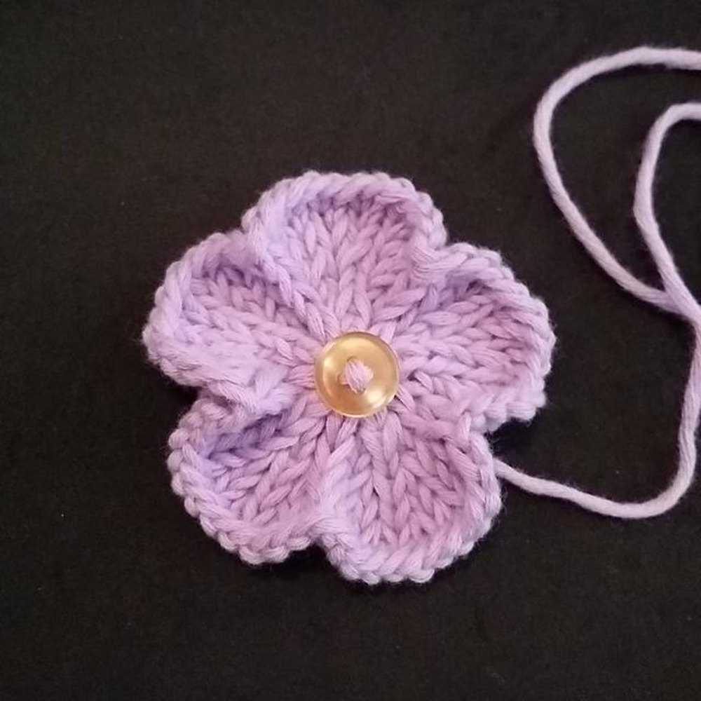 Knitting patterns for flowers