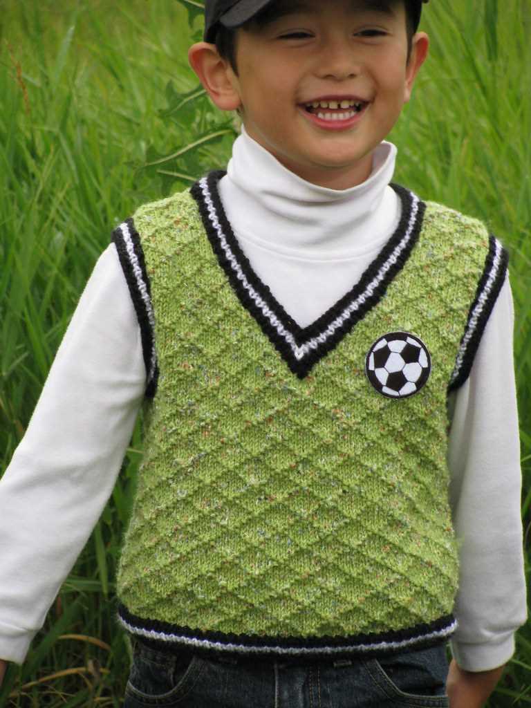Free knitting patterns for childrens vests