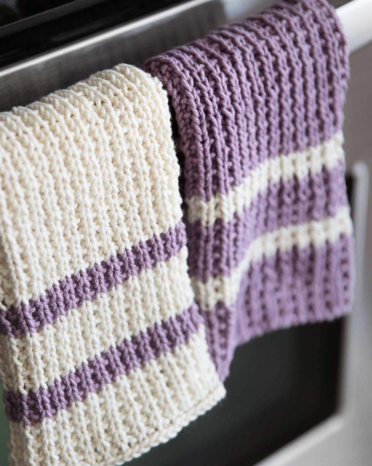 Hanging dish towel pattern knitted