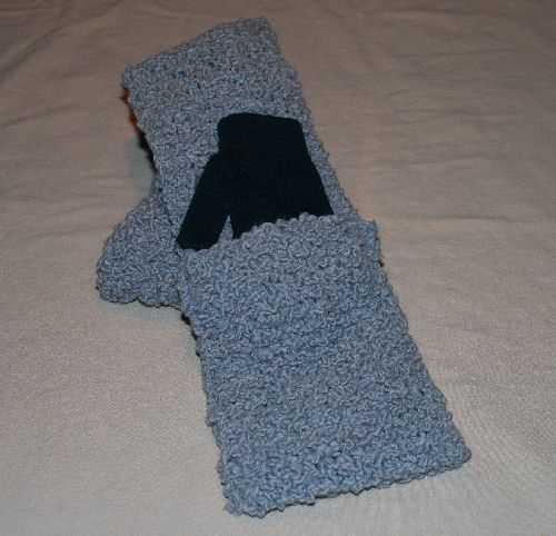 Knitted scarf with pockets free pattern