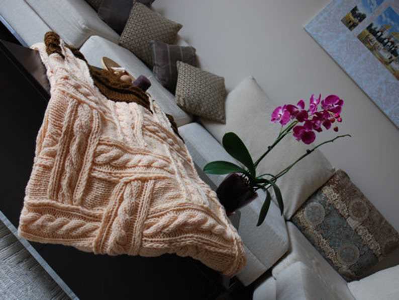 Cozy blanket knitting pattern