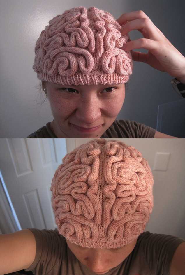 Knitted brain pattern