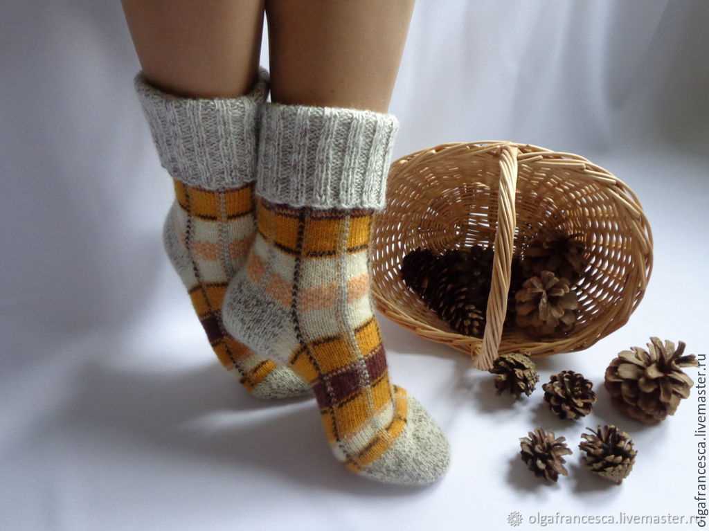 Knit socks 17 classic patterns for cozy feet