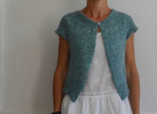 Puff sleeve cardigan knitting pattern