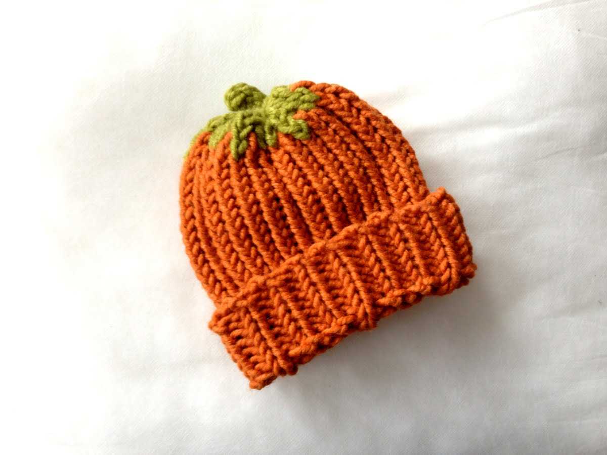 Knitted pumpkin hat pattern
