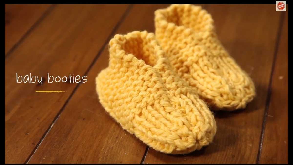 Free knit baby booties pattern