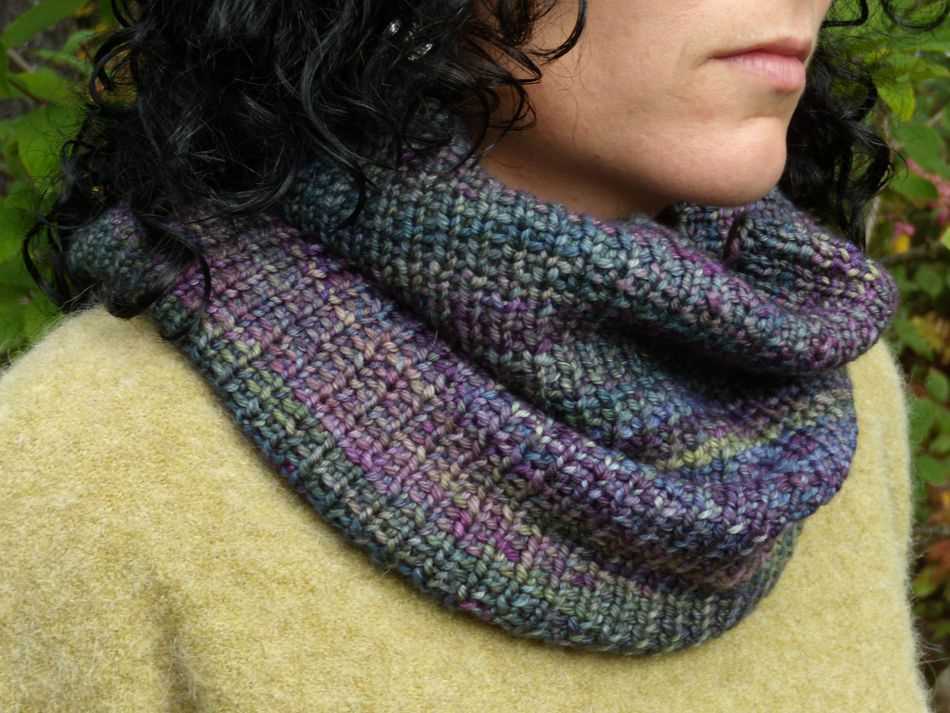 7 free knitted cowl patterns