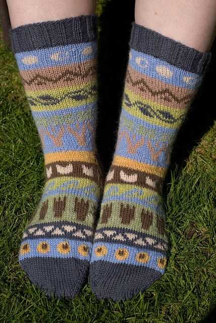 Heart socks knitting pattern