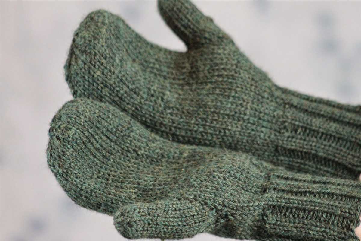 Men's mittens knitting pattern