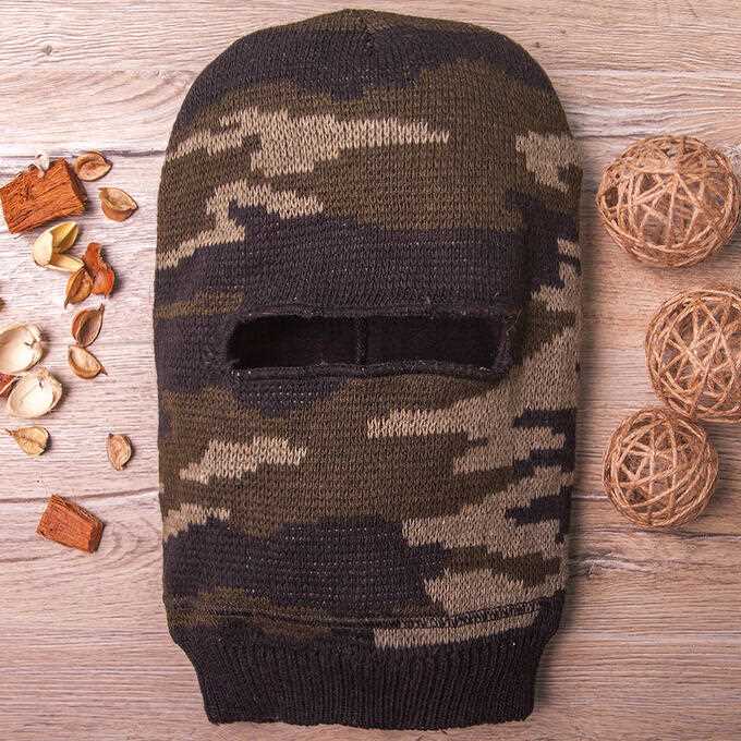 Knitted camouflage hat pattern