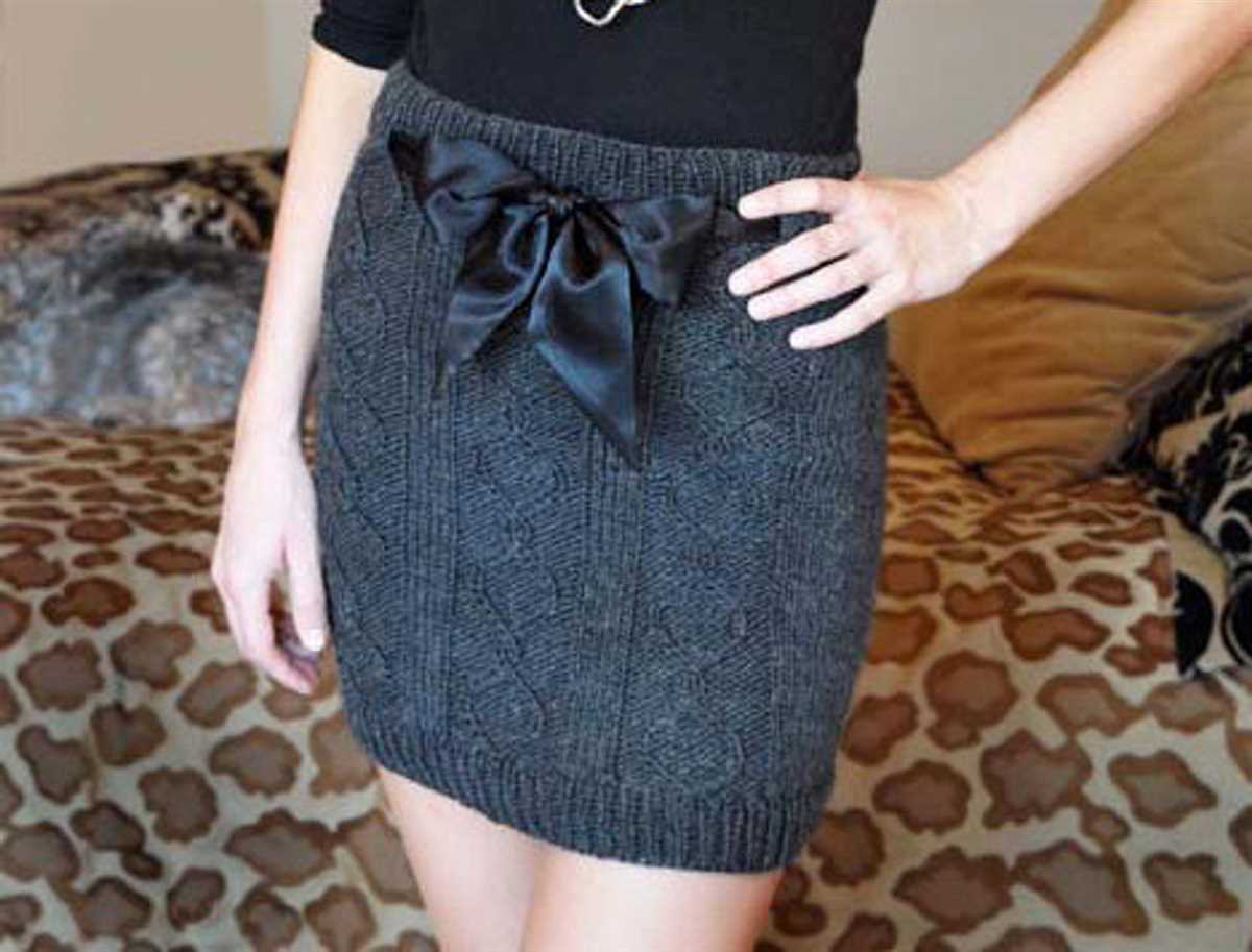 Cable knit skirt pattern