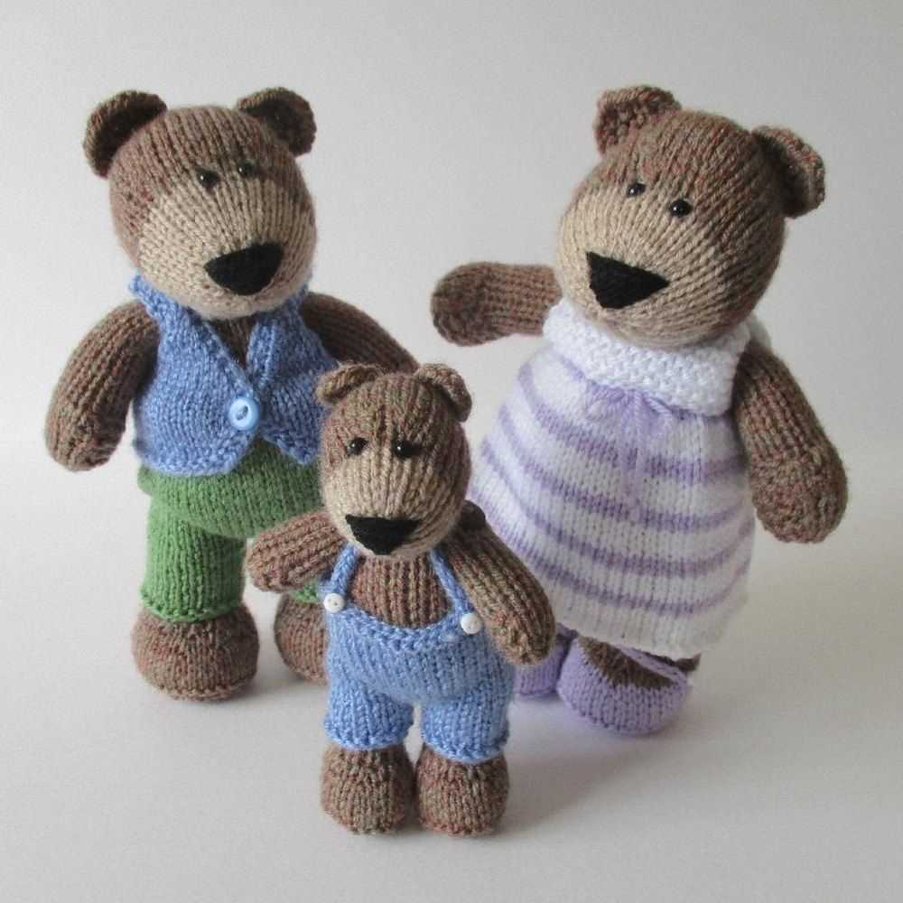 Tiny bear knitting pattern