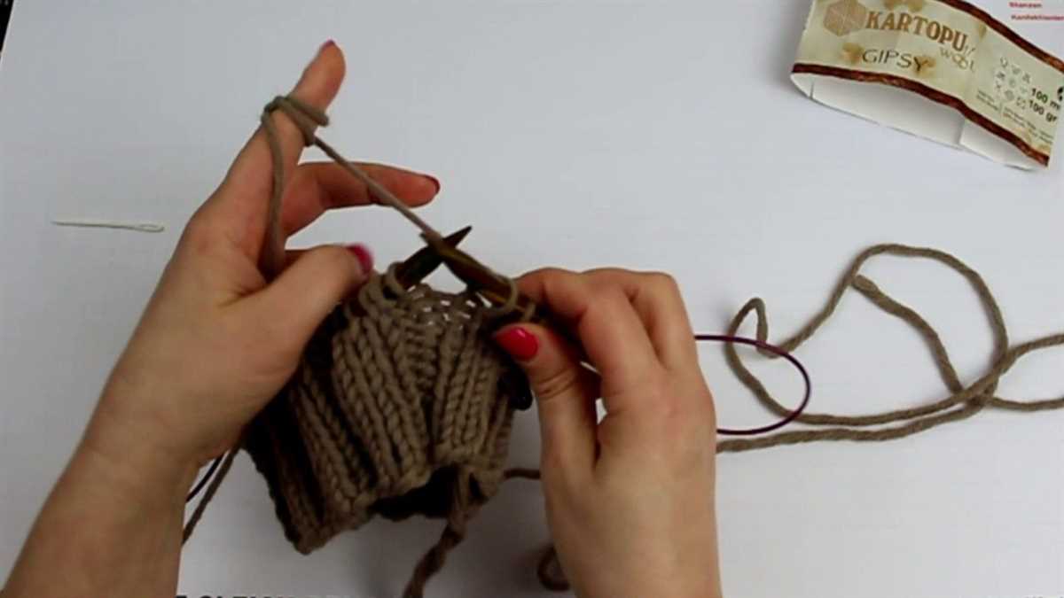 Fingerless gloves knitting pattern magic loop