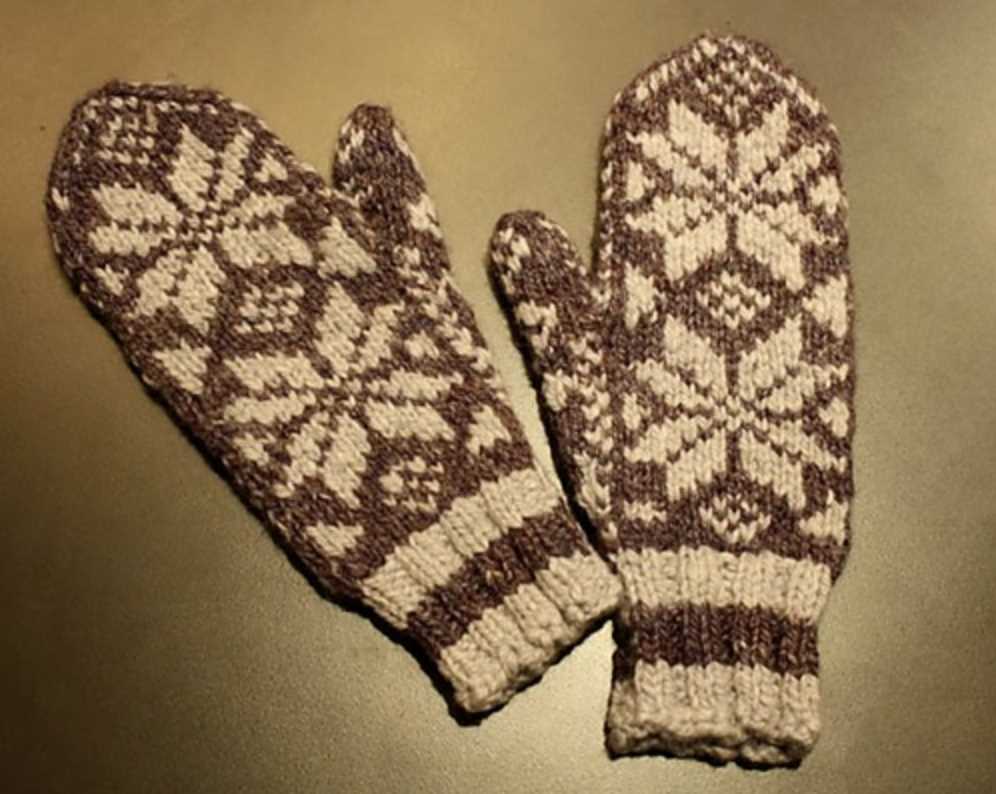 Fair isle snowflake knitting pattern