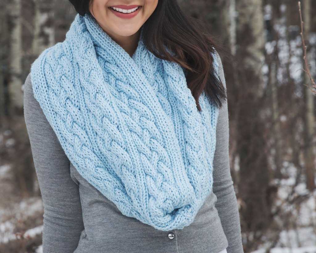 Warm scarf knitting pattern