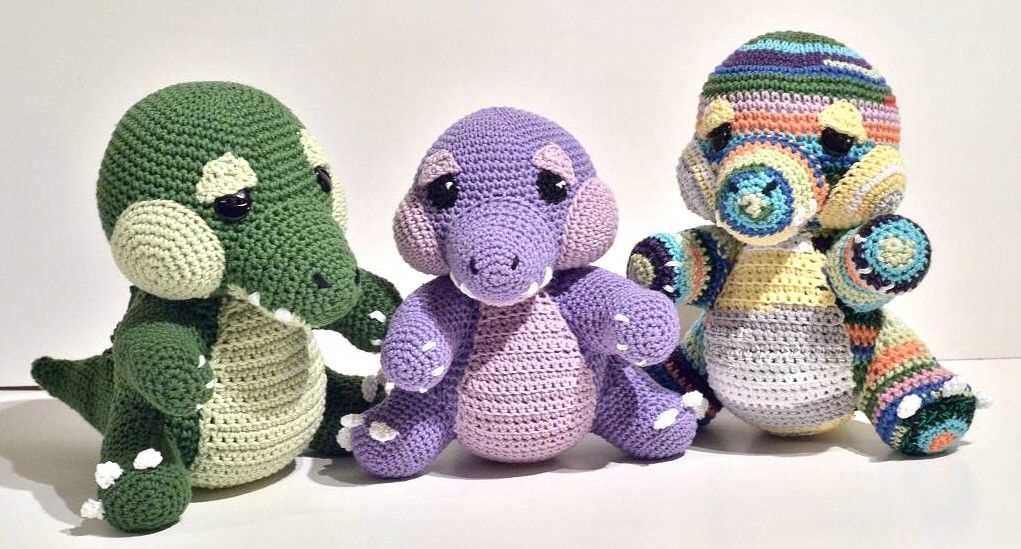 Free crocodile toy knitting pattern