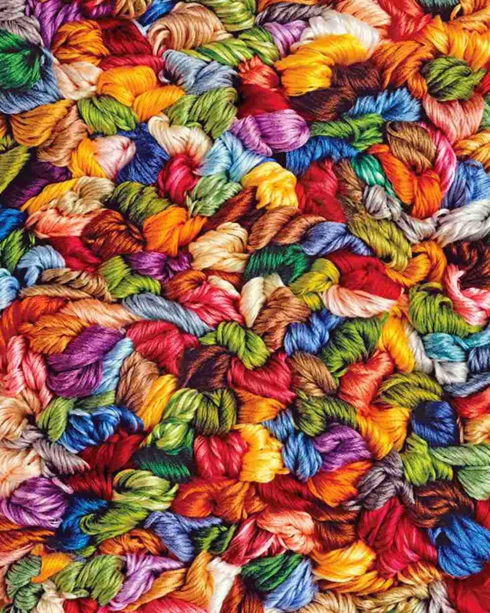 Knitting patterns for multicolored yarn