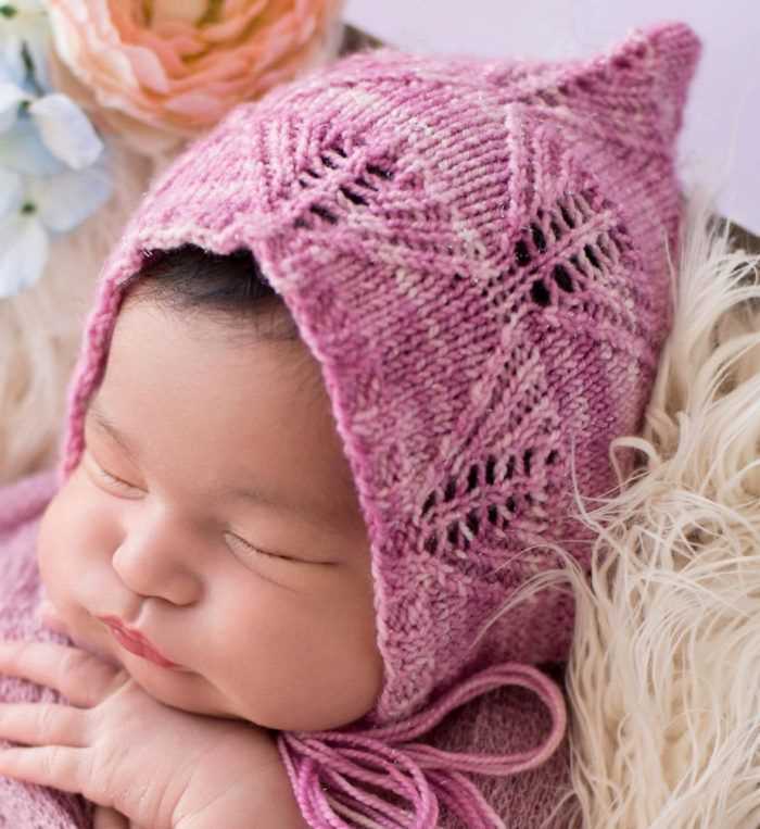 Newborn bonnet knitting pattern free
