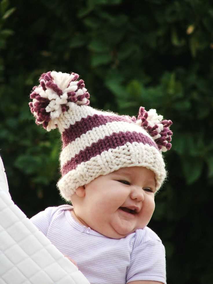Hat with pom pom knitting pattern
