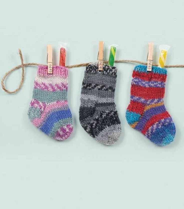 Knitted mini stocking pattern