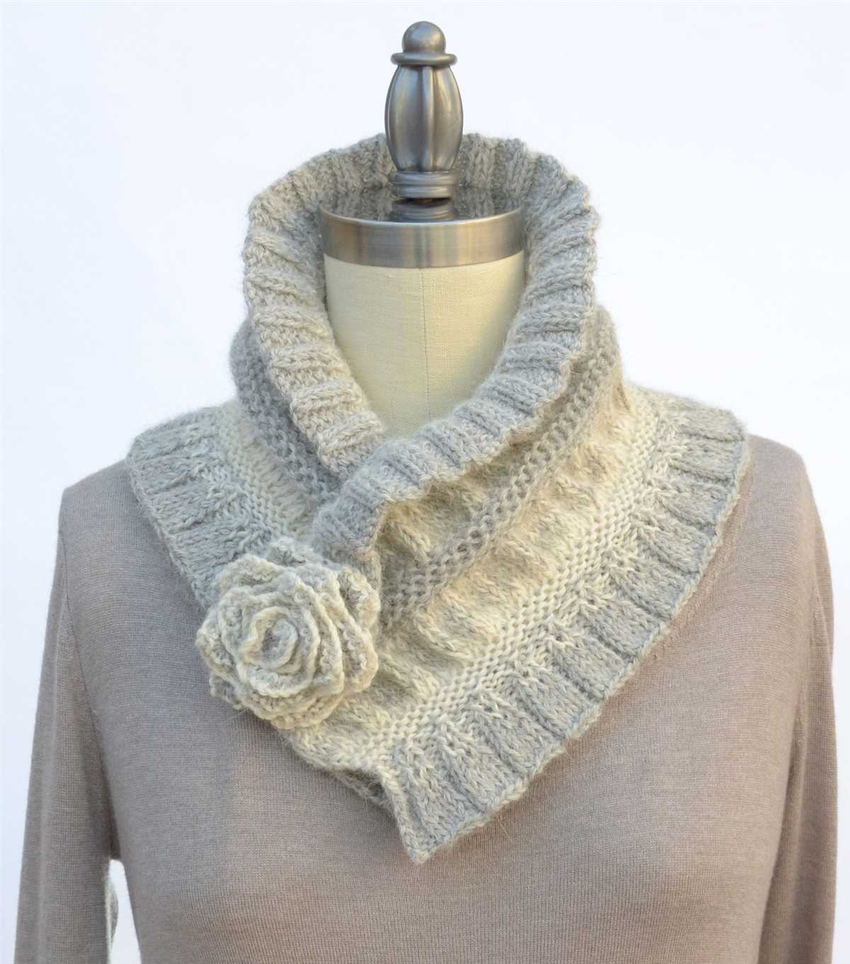 Ombre cowl knitting pattern