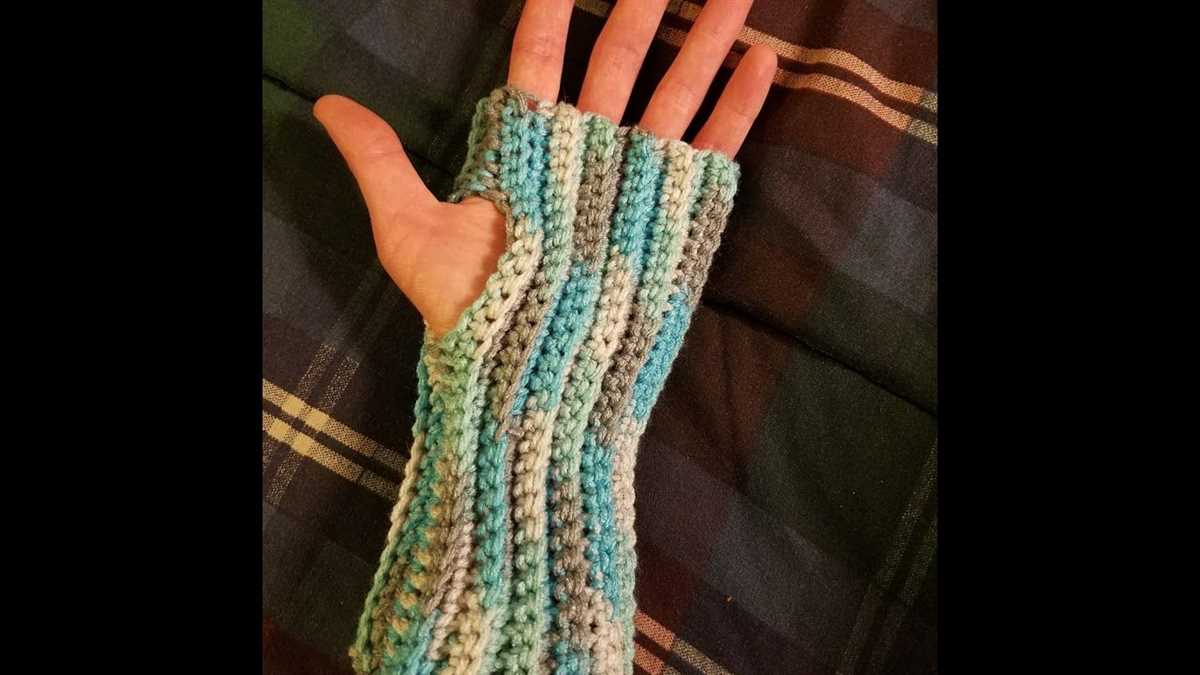 Easy beginner easy fingerless gloves knitting pattern