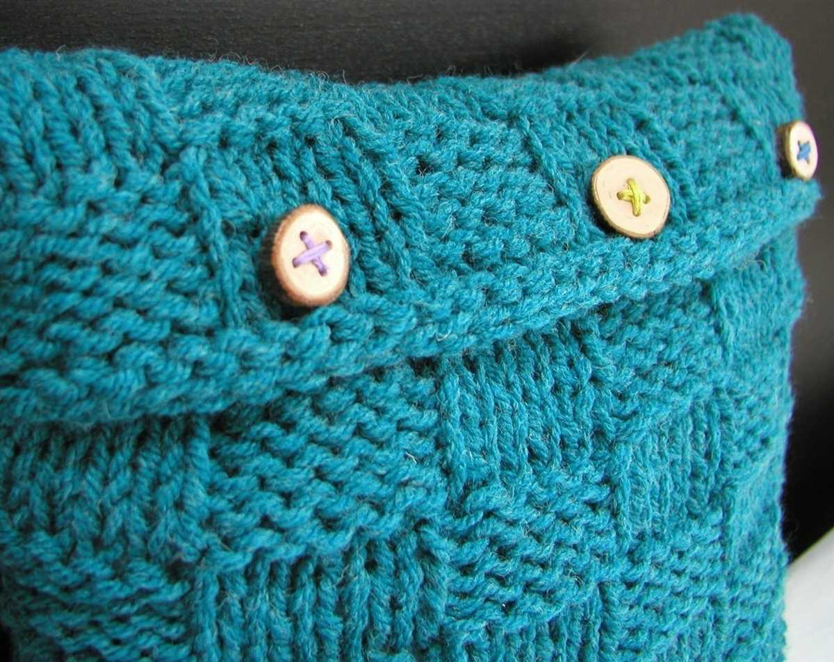 Free cushion knitting patterns uk