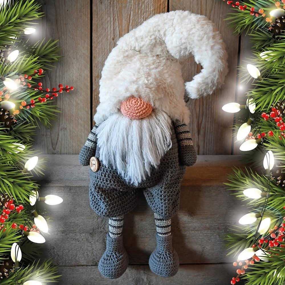 Christmas gnome knitting pattern