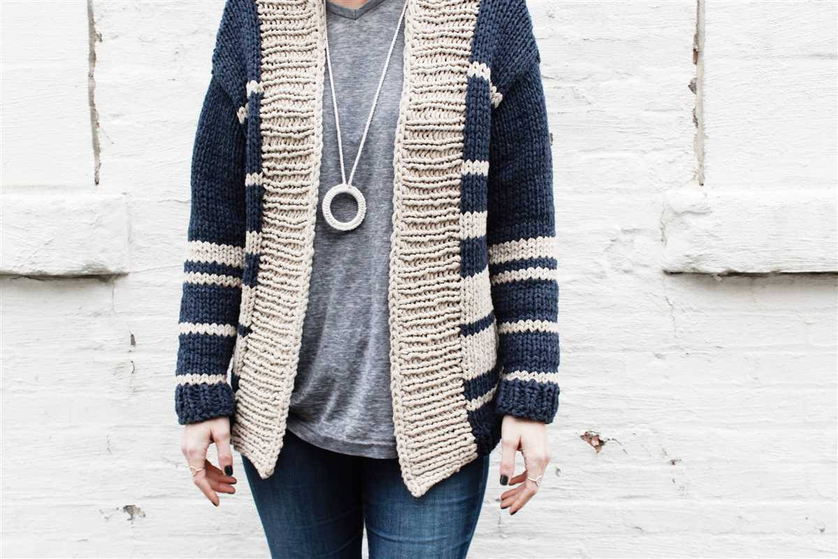 Pattern chunky knit cardigan