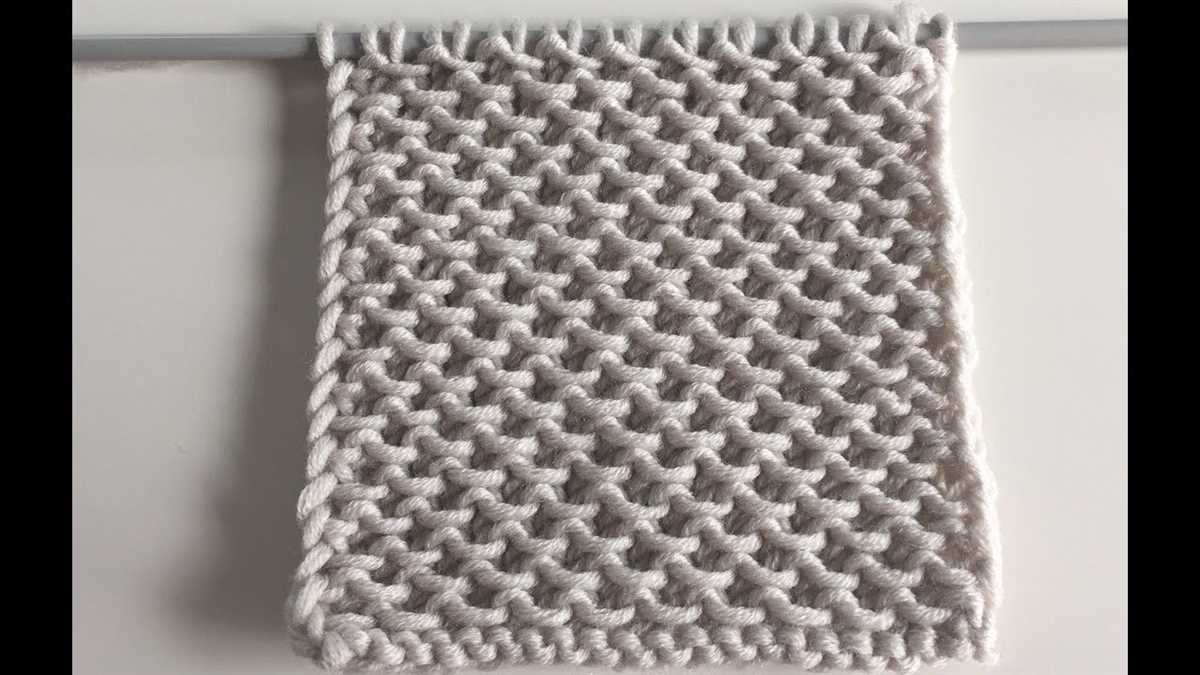 Block stitch knitting pattern