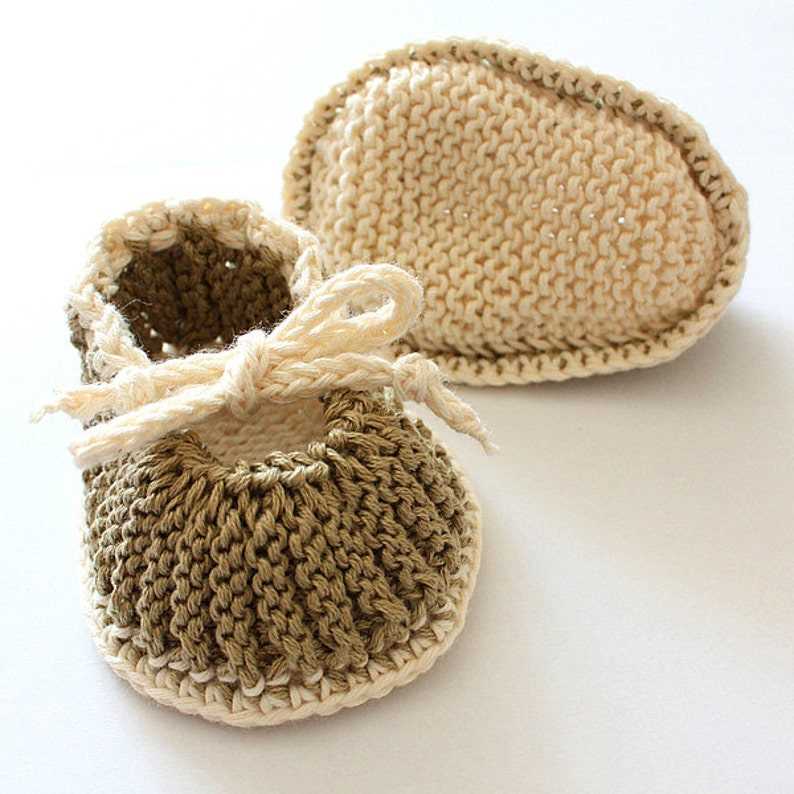 Baby bootie knitting pattern