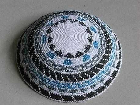 Free knit yarmulke pattern