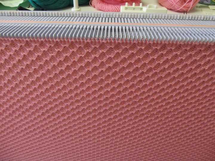 Knitting machine blanket patterns