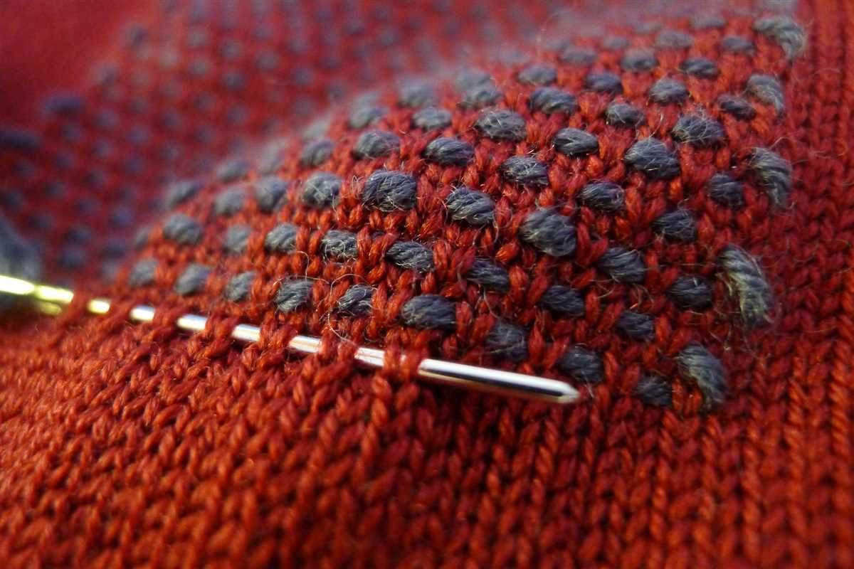 Knitting holes in pattern