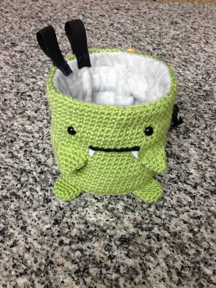 Knit chalk bag pattern