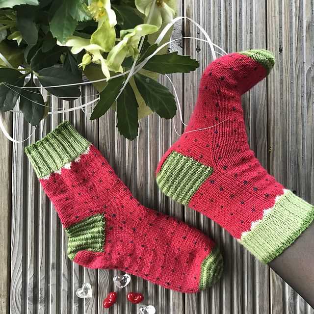 Top down sock knitting pattern