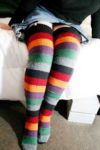 Thigh high socks knitting pattern
