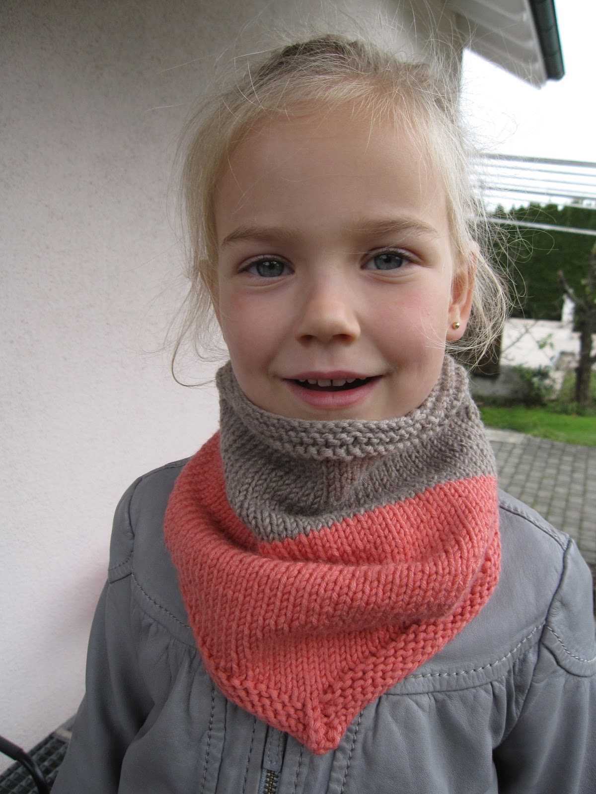 Free knit bandana pattern