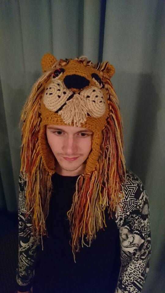 Lion hat knitting pattern