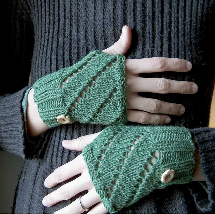 Gloves free knitting pattern