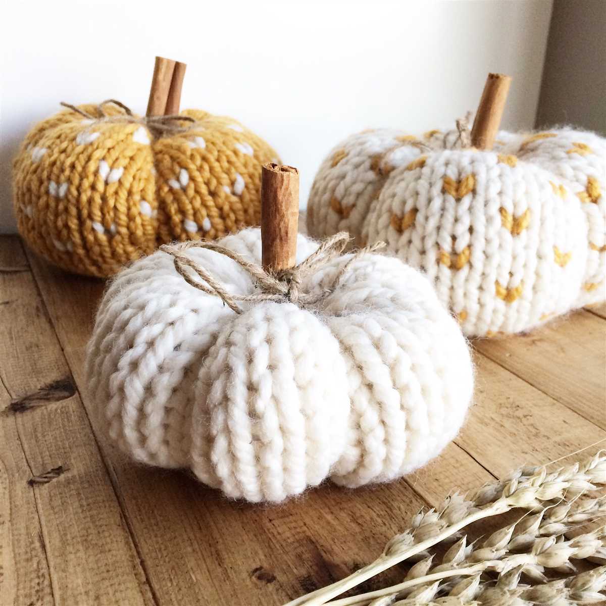 Chunky knit pumpkin pattern