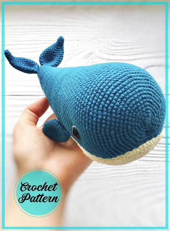Knitted whale pattern free