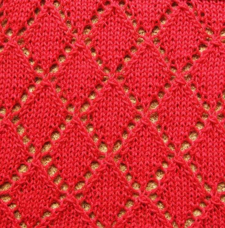 Openwork diamond knitting pattern
